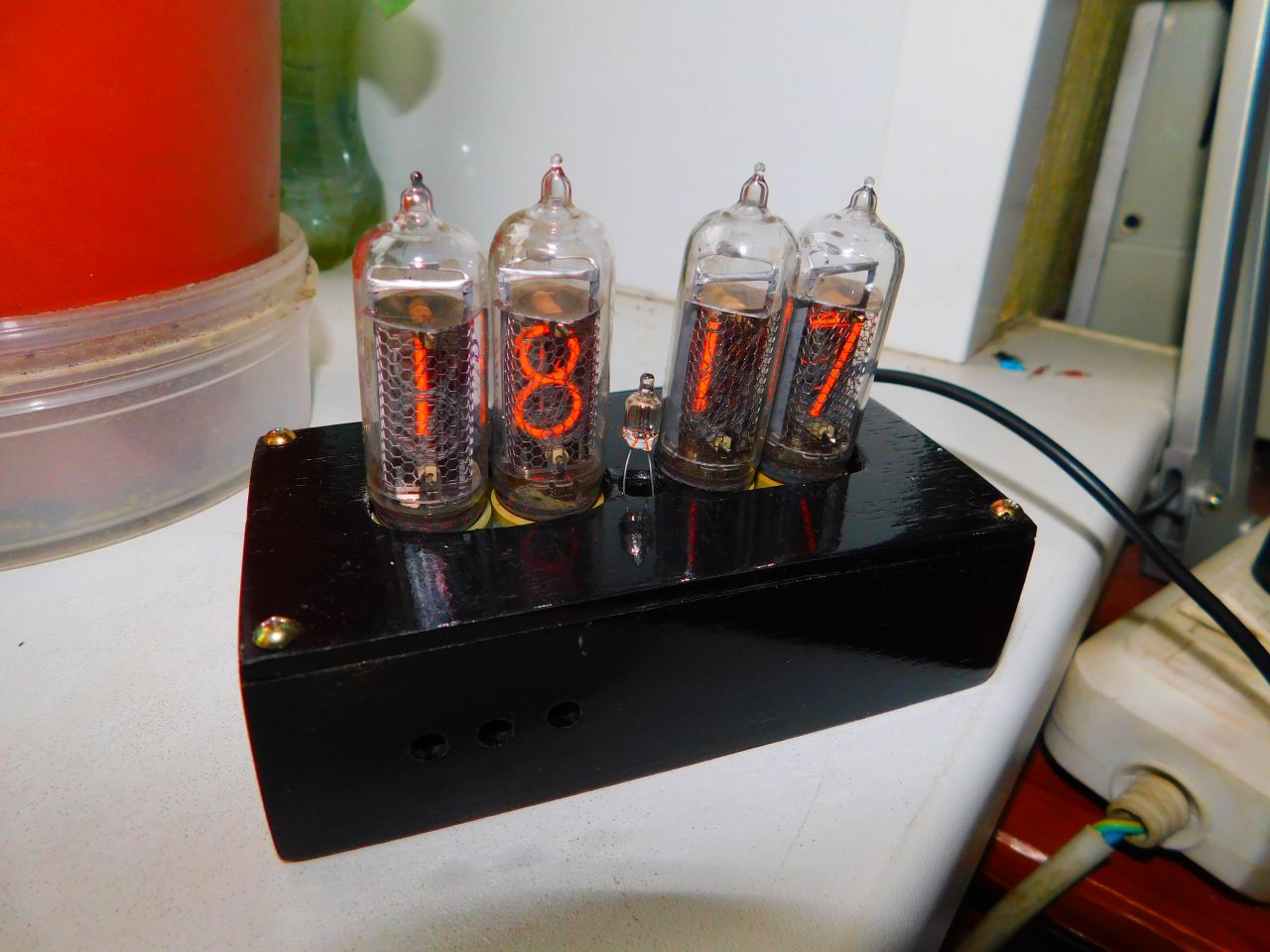 Корпус сделан. Часы идут.